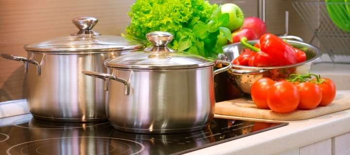 does stainless steel work on induction cooktops