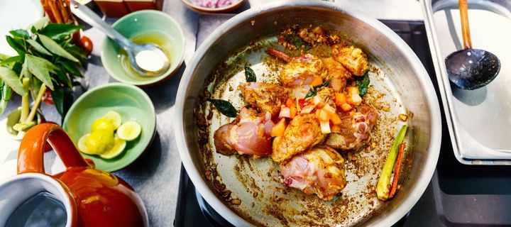 why does the food stick to stainless steel cookware? How to cook with stainless steel